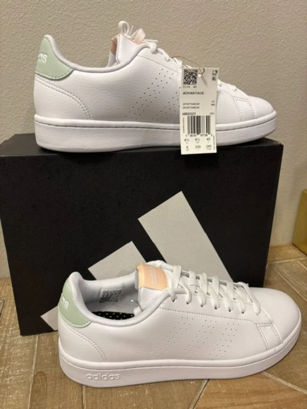 NEW adidas Advantage Cloud White Linen Green Sneakers Women - Picture 4 of 6